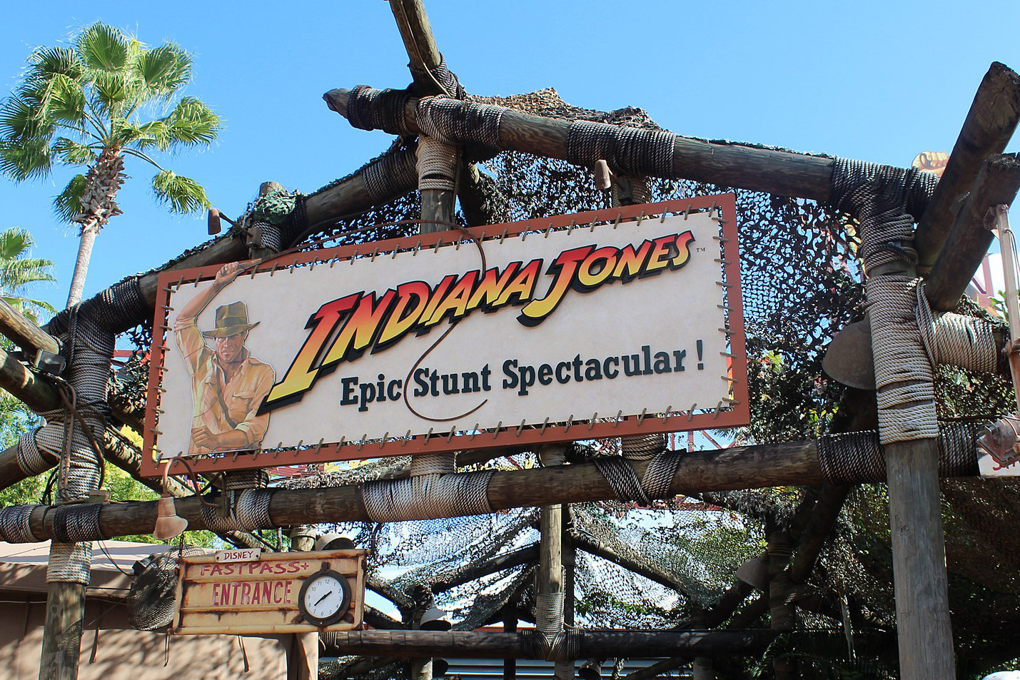 Indiana Jones Stunt Spectacular entrance, by Theme Park Tourist (Disney's Hollywood Studios) [CC BY 2.0 (http://creativecommons.org/licenses/by/2.0)], via Wikimedia Commons