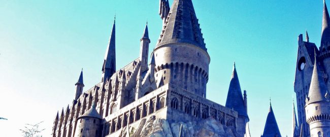 The real Hogwarts Castle at Universal Orlando. Photo credit: David Broad [CC BY 3.0 (http://creativecommons.org/licenses/by/3.0)], via Wikimedia Commons.