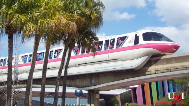 Soon-to-be-replaced monorail at Walt Disney World. Photo by Evan Wohrman [CC BY-SA 2.0] via Flikr.