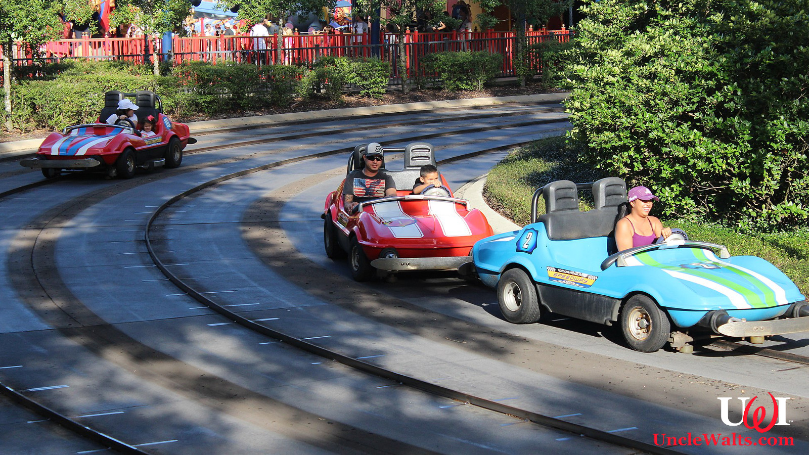 A few of the remaining functional cars at Tomorrowland Speedway. Photo by Theme Park Tourist [CC BY 2.0], via Wikimedia Commons.