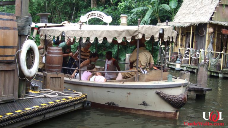 Jungle Cruise. Photo by DearCatastropheWaitress [CC-BY-SA-3.0] via Wikimedia Commons.