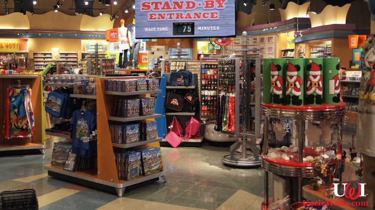 Gift shop in Splash Mountain standby queue. Photo by rickpilot_2000 [CC BY 2.0] via Flickr.