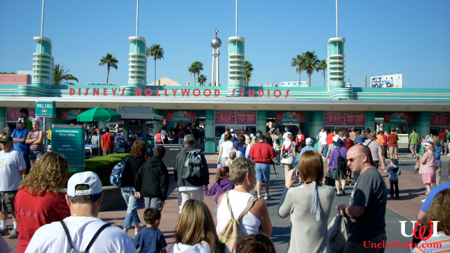 Hollywood Studios guests wander right into the park. Photo by Brian Hubbard [CC BY-NC 2.0] via Flickr.