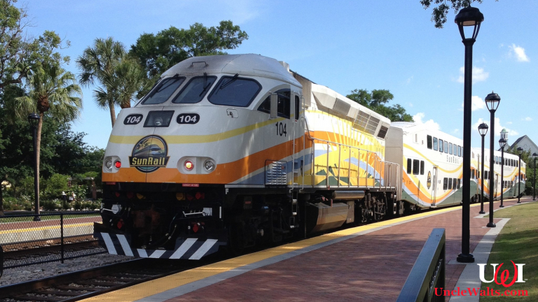 SunRail - still not popular! Photo by Artystyk386 [CC BY-SA 3.0] via Wikimedia Commons.