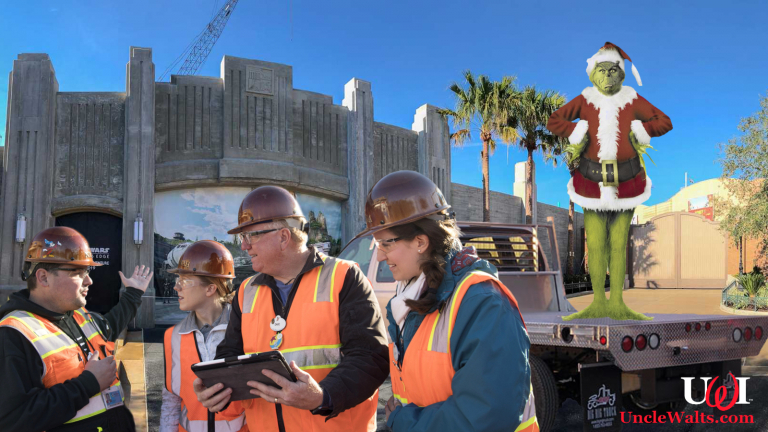 Animatronic Grinch arrives at Disneyland's Star Wars: Galaxy's Edge.