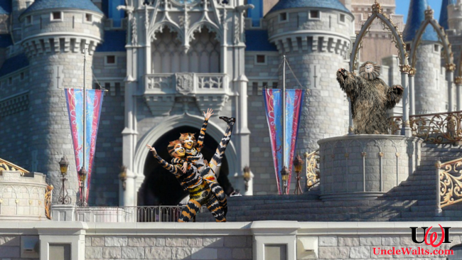 Cats on stage at Cinderella Castle. Image by Michael Gray Wantagh [CC BY-SA 2.0] via Wikimedia Commons.