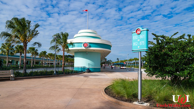 Hollywood Studios adds thousands of bus stops. Photo ©2019 Disney Tourist Blog, used with permission; modified.