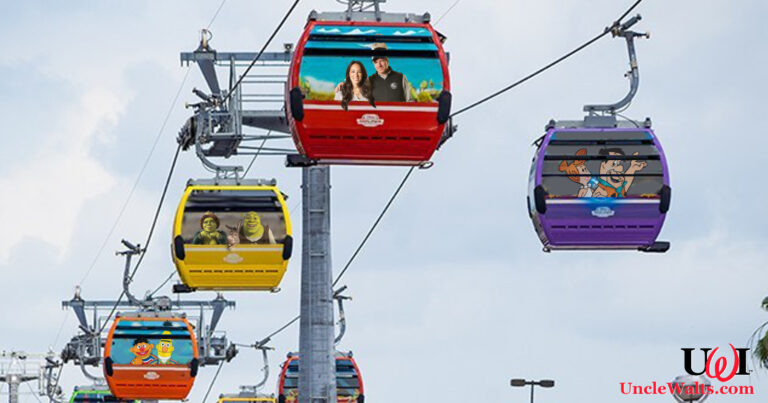 A few of the non-Disney gondolas. Photo by DisneyTouristBlog.com, used by permission, modified.