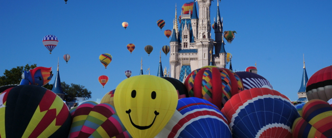 Chaos at the first (and last) ever Magic Kingdom Balloon Festival. Photo by ErikAggie [CC0] via Pixabay & adventurejay.com