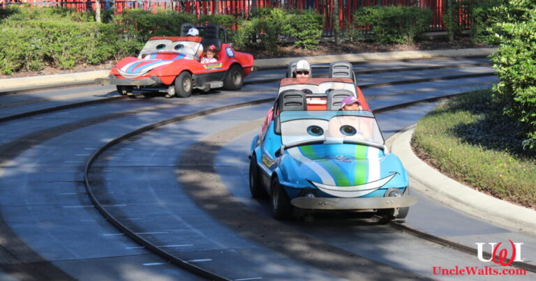 A rare photo of the sentient Speedway cars, taken just before the ride closed. Photo by Theme Park Tourist [CC BY 2.0] via Wikimedia Commons, modified.