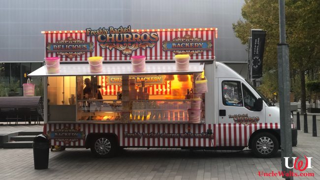 Yes, the Netherlands has Churros and Churro trucks -- but why are the Churros "backed"? Those silly Dutch. Photo by Uncle Walt, used without permission.