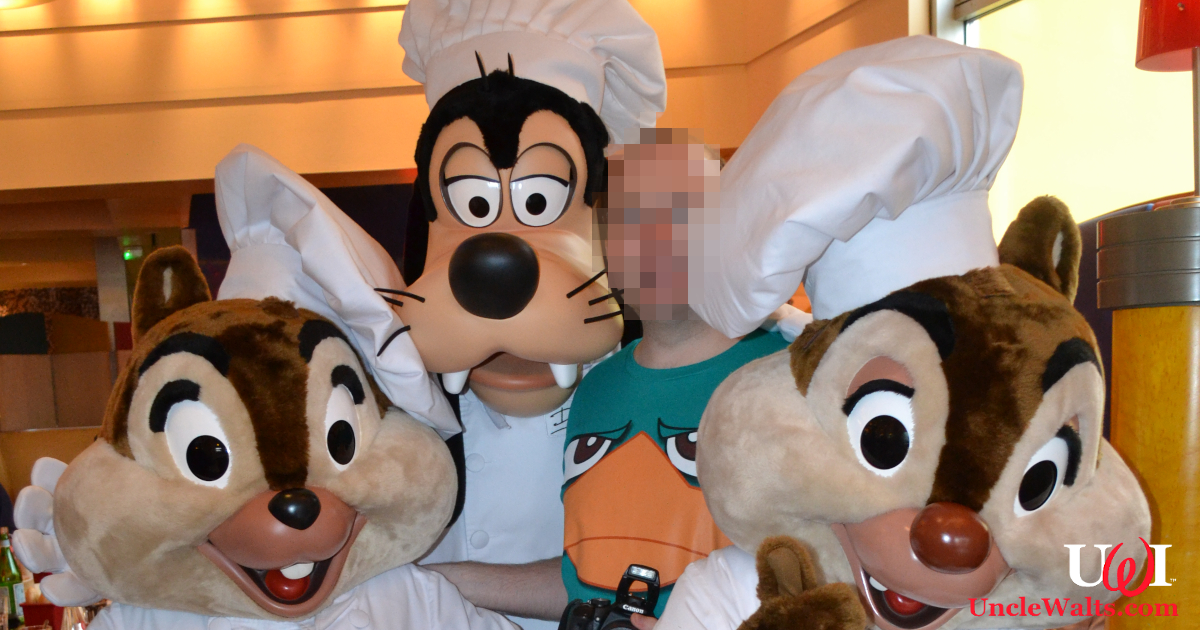 Disney chefs who are (mostly) virus-free. Photo by Loren Javier [CC BY-ND 2.0] via Flickr.