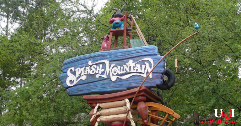 The old Splash Mountain sign. Photo by Michael Gray [CC BY-SA 2.0] via Flickr.